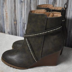 diba bindi wedge bootie